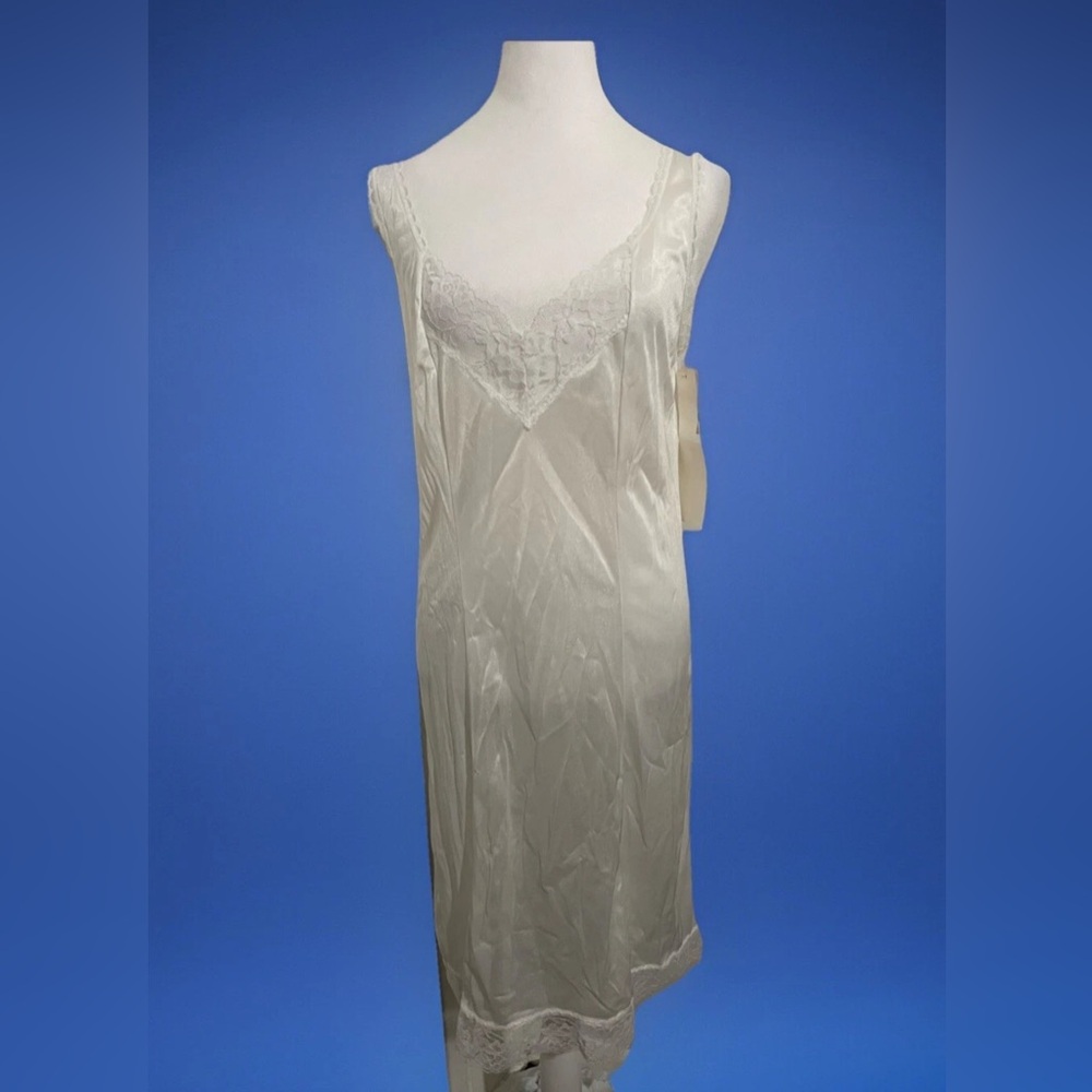 Vintage Lady Esther Full Slip White NOS w/ Tags Sliperfection 36 USA Nylon